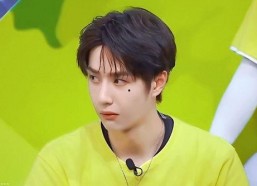 到处逛的娱乐圈吃瓜人是谁,揭秘娱乐圈幕后风云